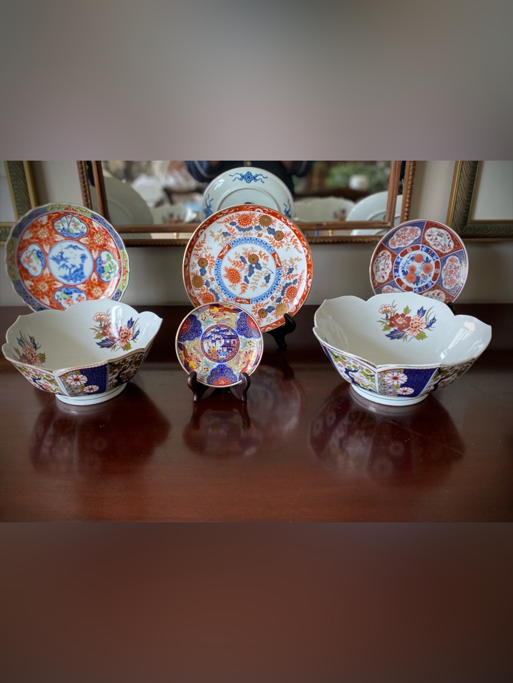Collection of Imari Porcelain Plates and Bowls in Red, Blue, Green and Gold